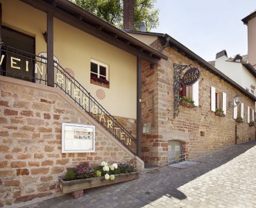 Eingang zur Trattoria im Herzen Saarburgs